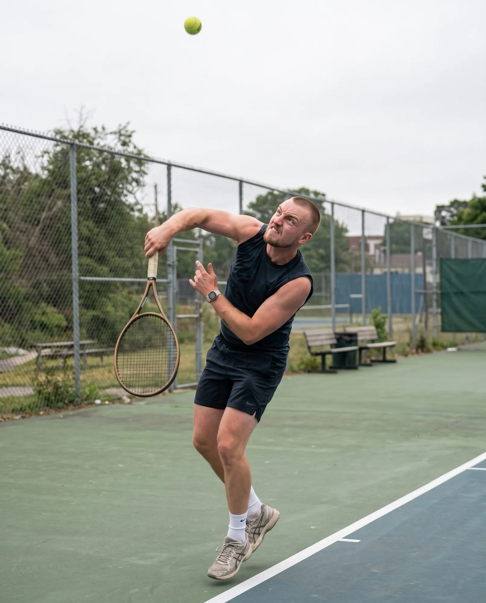 Världens bästa tennisspelare servar